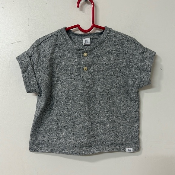 Baby gap tee - Picture 1 of 2